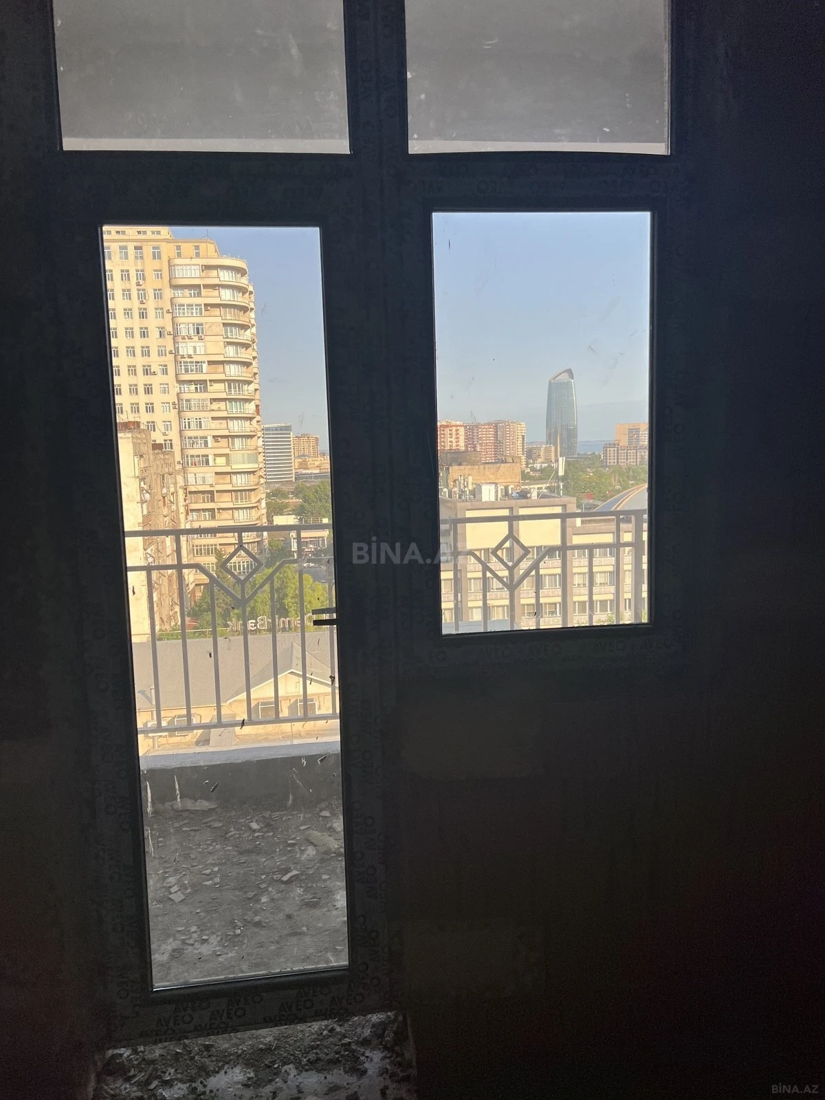 Satılır 3 otaqlı mənzil 116 m²