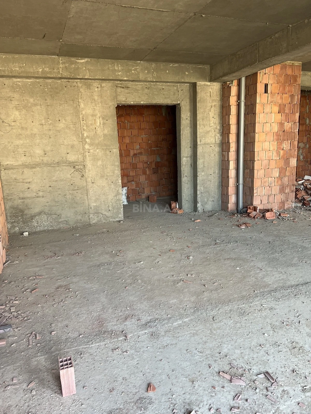 Satılır 3 otaqlı mənzil 116 m²