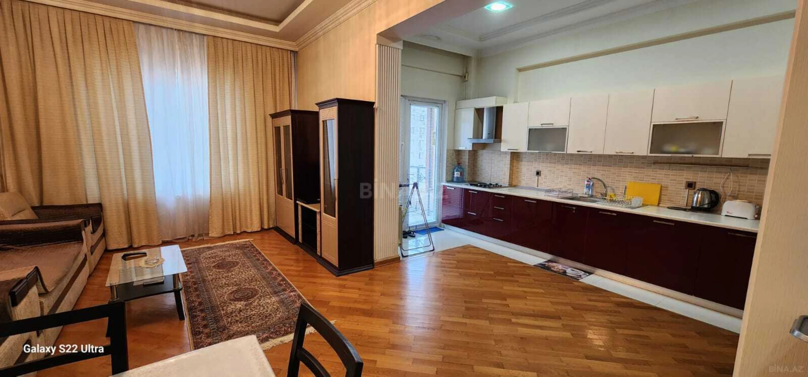Kirayə verilir 2 otaqlı mənzil 100 m²