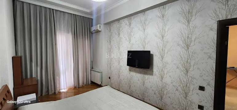 Kirayə verilir 2 otaqlı mənzil 100 m²