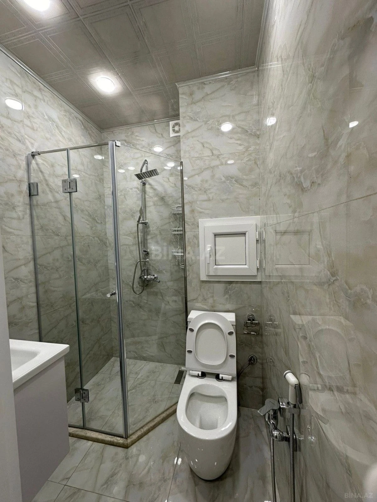 Satılır 2 otaqlı mənzil 55 m²