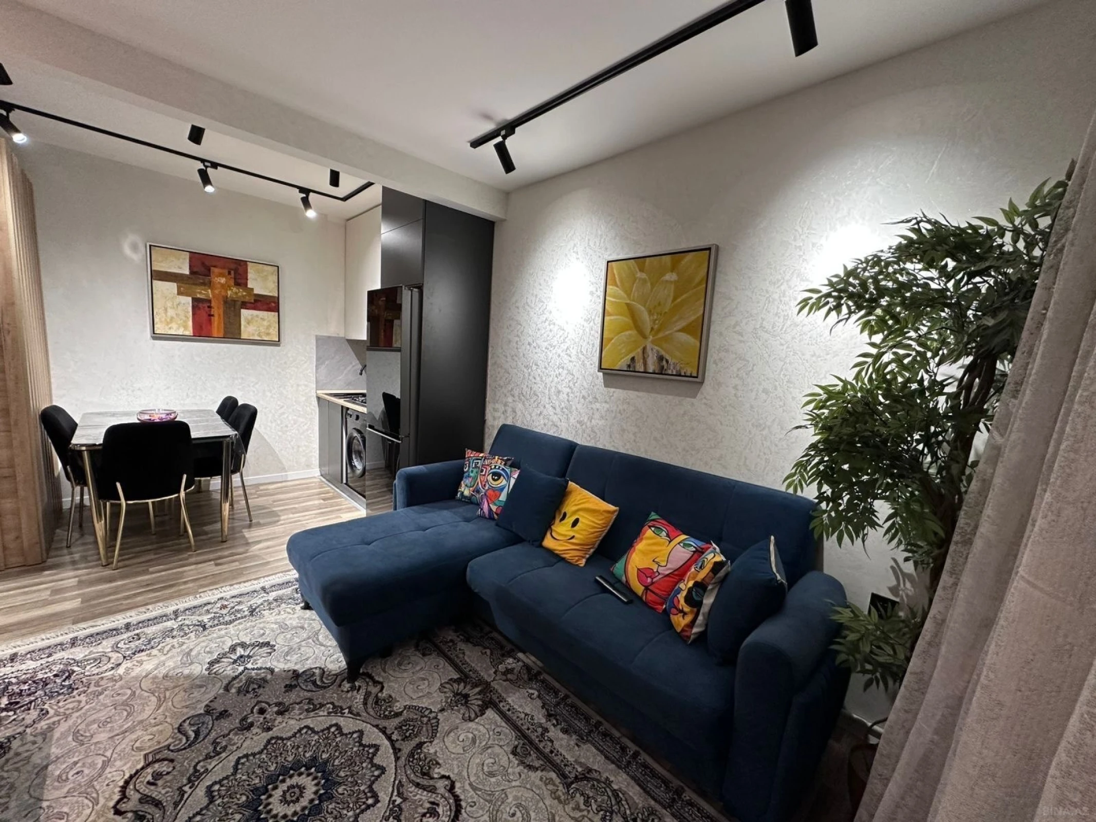 Satılır 2 otaqlı mənzil 45 m²