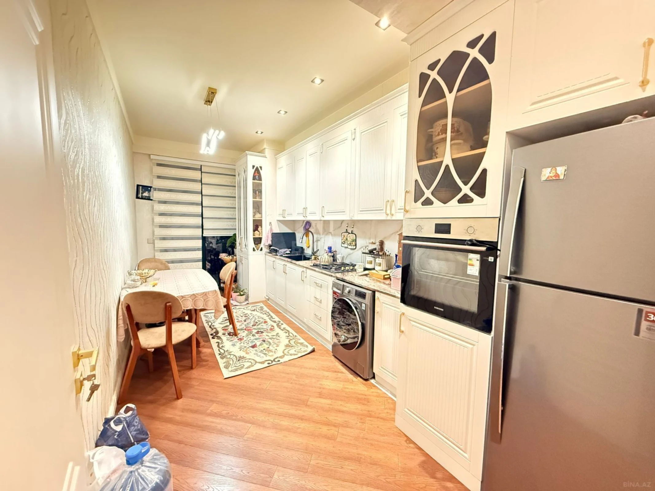 Kirayə verilir 3 otaqlı mənzil 110 m²