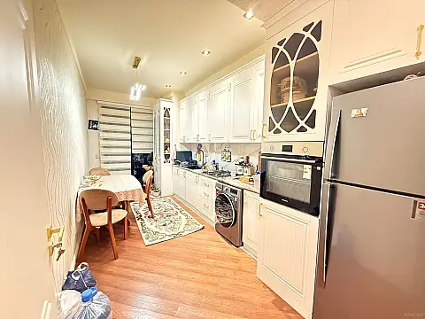 Kirayə verilir 3 otaqlı mənzil 110 m² — Bakı 3 otaq 110.00 m²