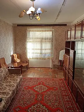 Satılır 4 otaqlı mənzil 74 m²