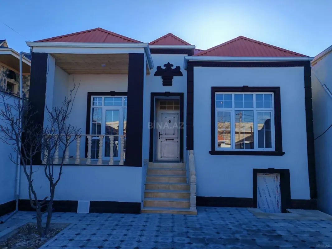 Satılır 4 otaqlı həyət evi 120 m²