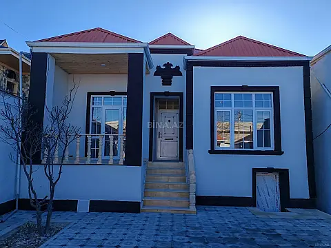 Satılır 4 otaqlı həyət evi 120 m²