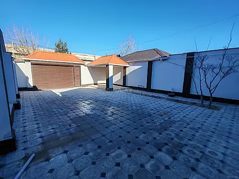 Satılır 4 otaqlı həyət evi 120 m²
