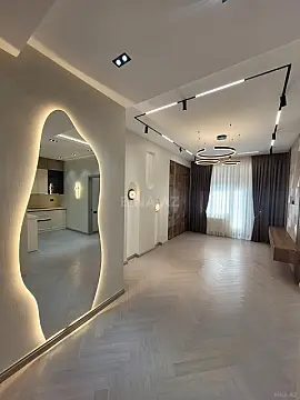 Satılır 2 otaqlı mənzil 68 m²
