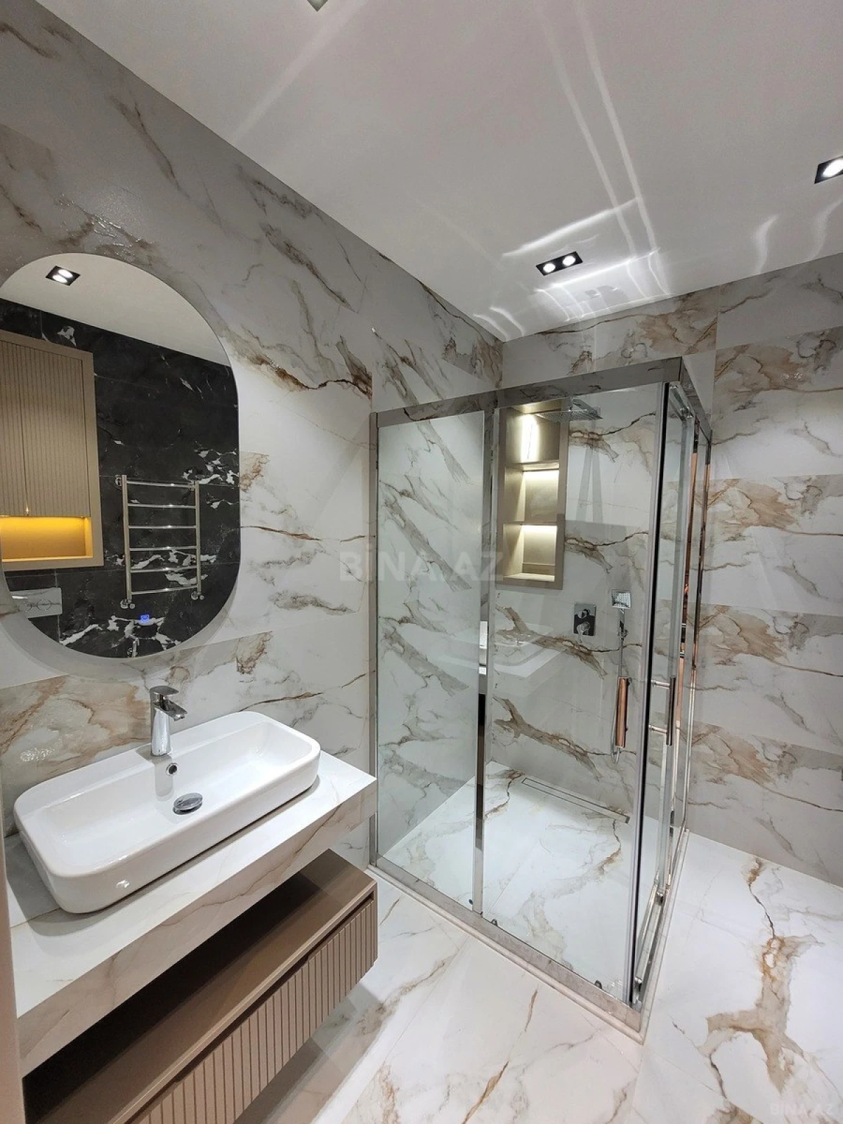 Satılır 2 otaqlı mənzil 68 m²