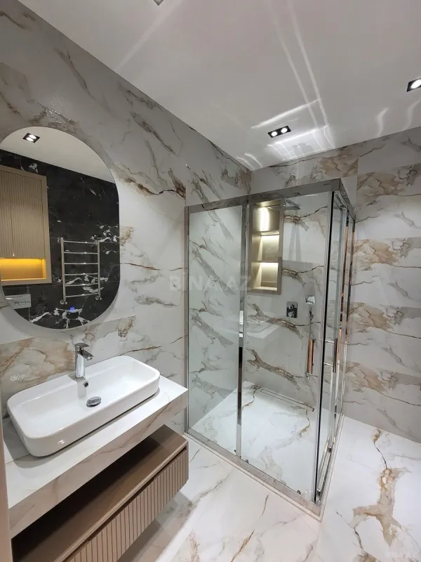 Satılır 2 otaqlı mənzil 68 m²