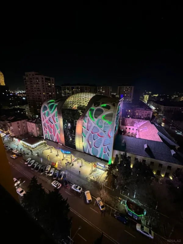 Kirayə verilir 2 otaqlı mənzil 80 m²