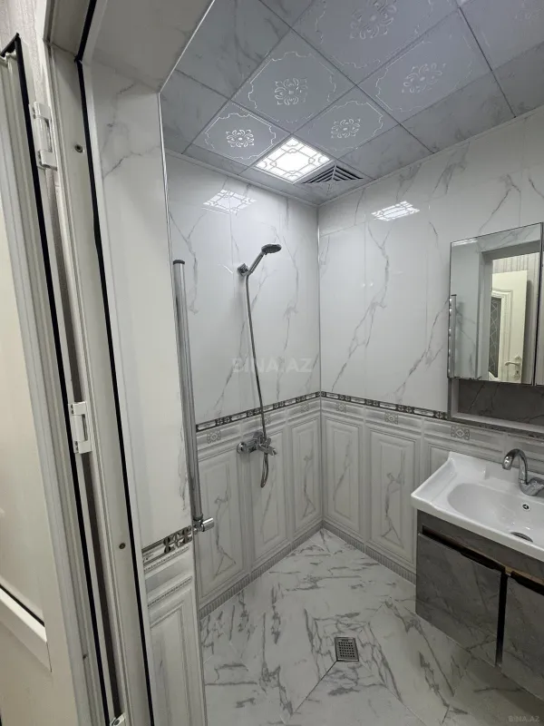 Satılır 3 otaqlı mənzil 82 m²