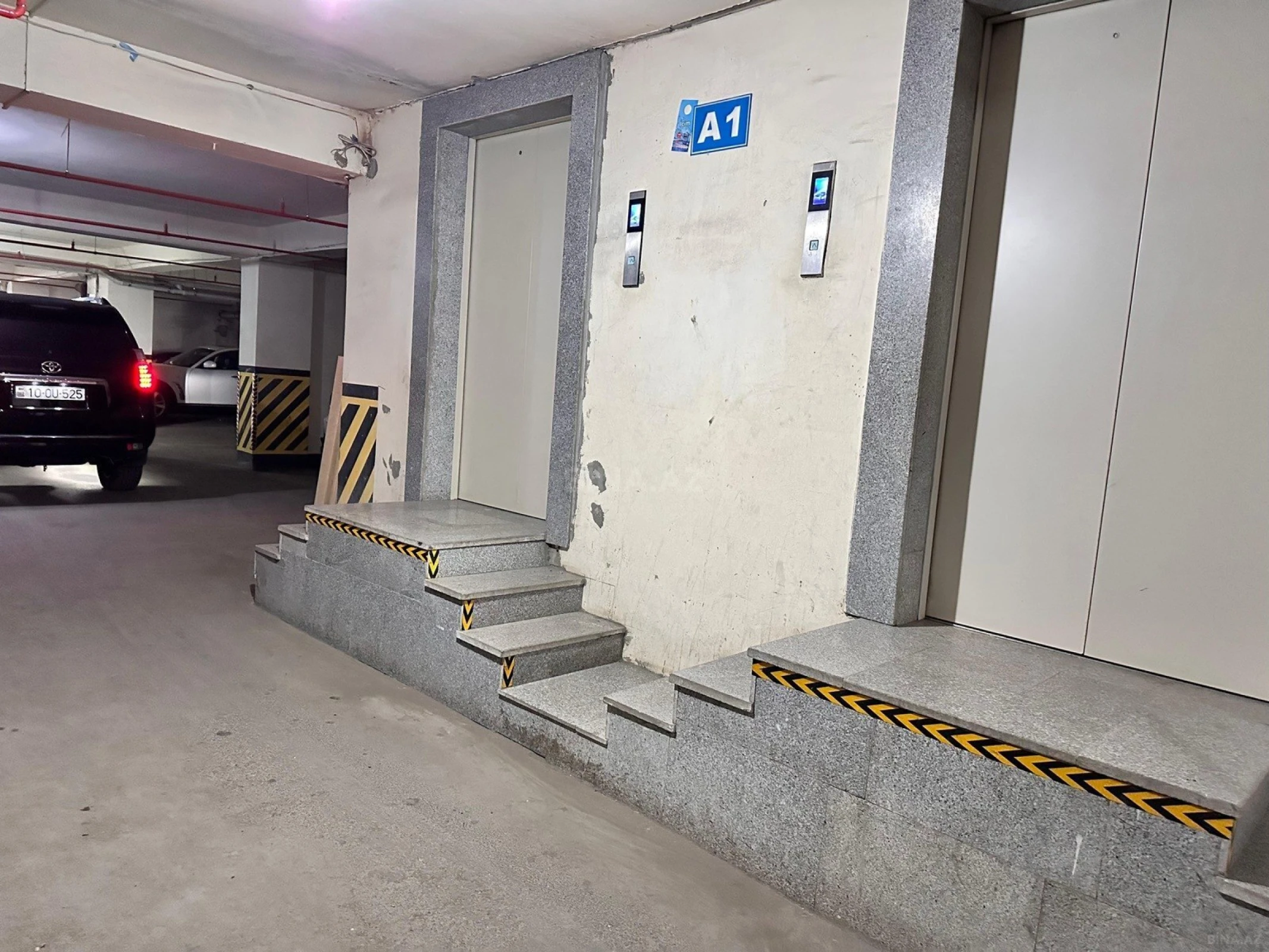 Satılır 3 otaqlı mənzil 82 m²