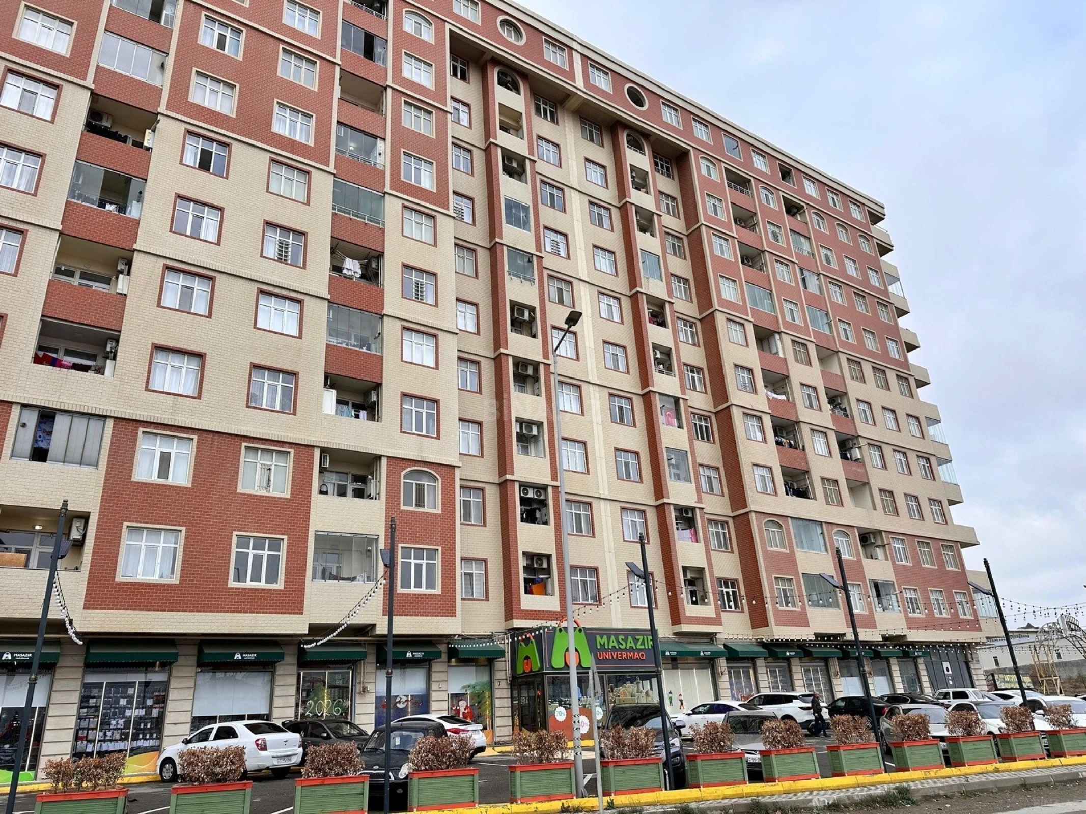 Satılır 3 otaqlı mənzil 82 m²