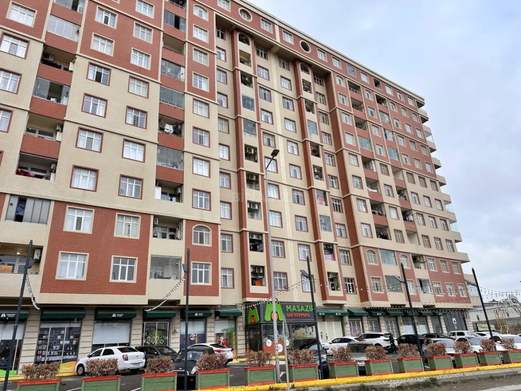 Satılır 3 otaqlı mənzil 82 m²