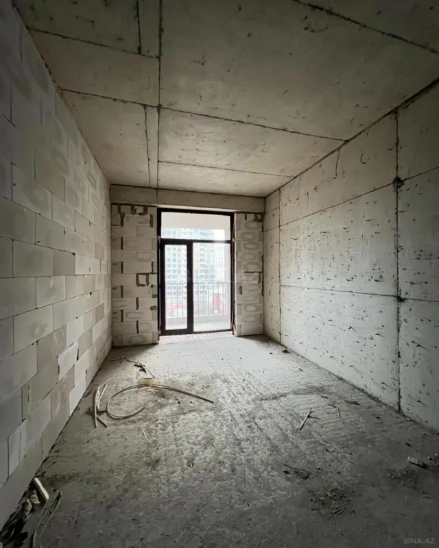 Satılır 3 otaqlı mənzil 148 m²