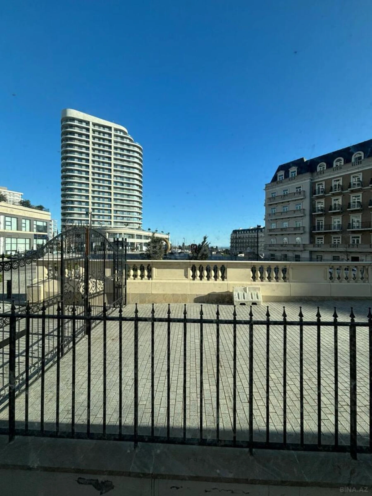 Kirayə verilir obyekt 145 m²