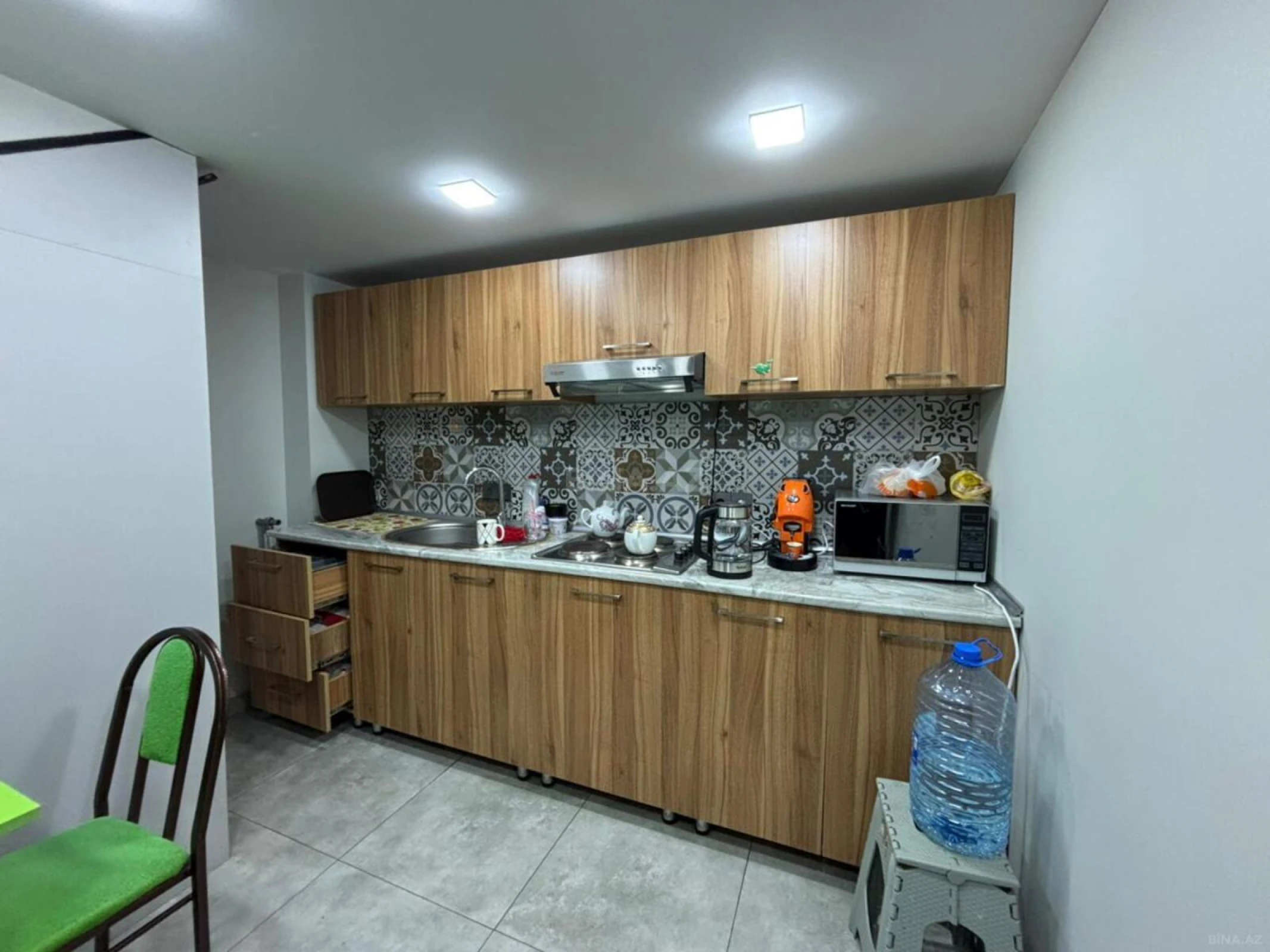 Kirayə verilir obyekt 145 m²