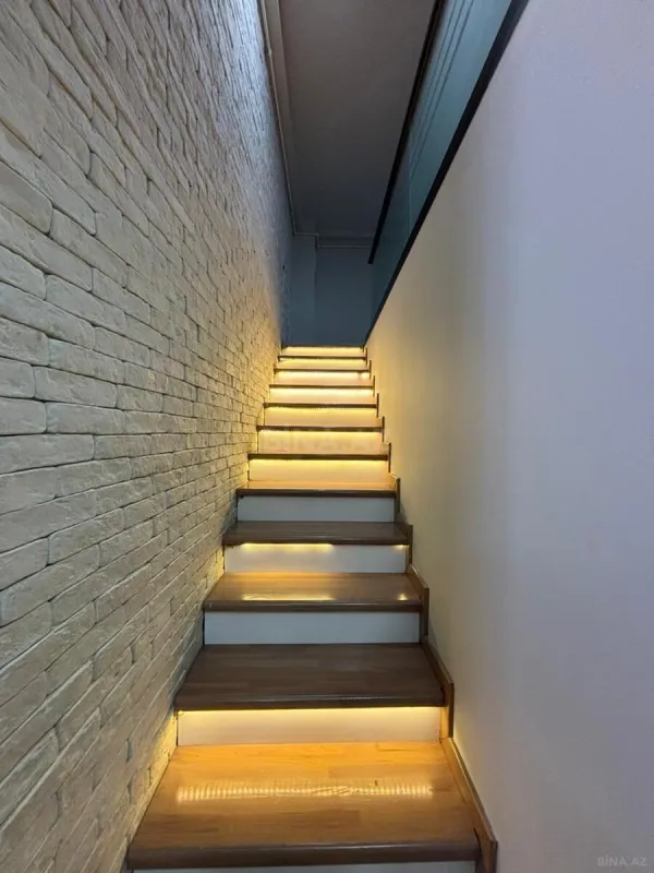 Kirayə verilir obyekt 145 m²