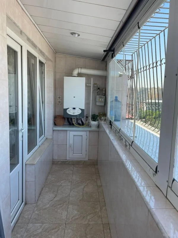 Satılır 2 otaqlı mənzil 70 m²