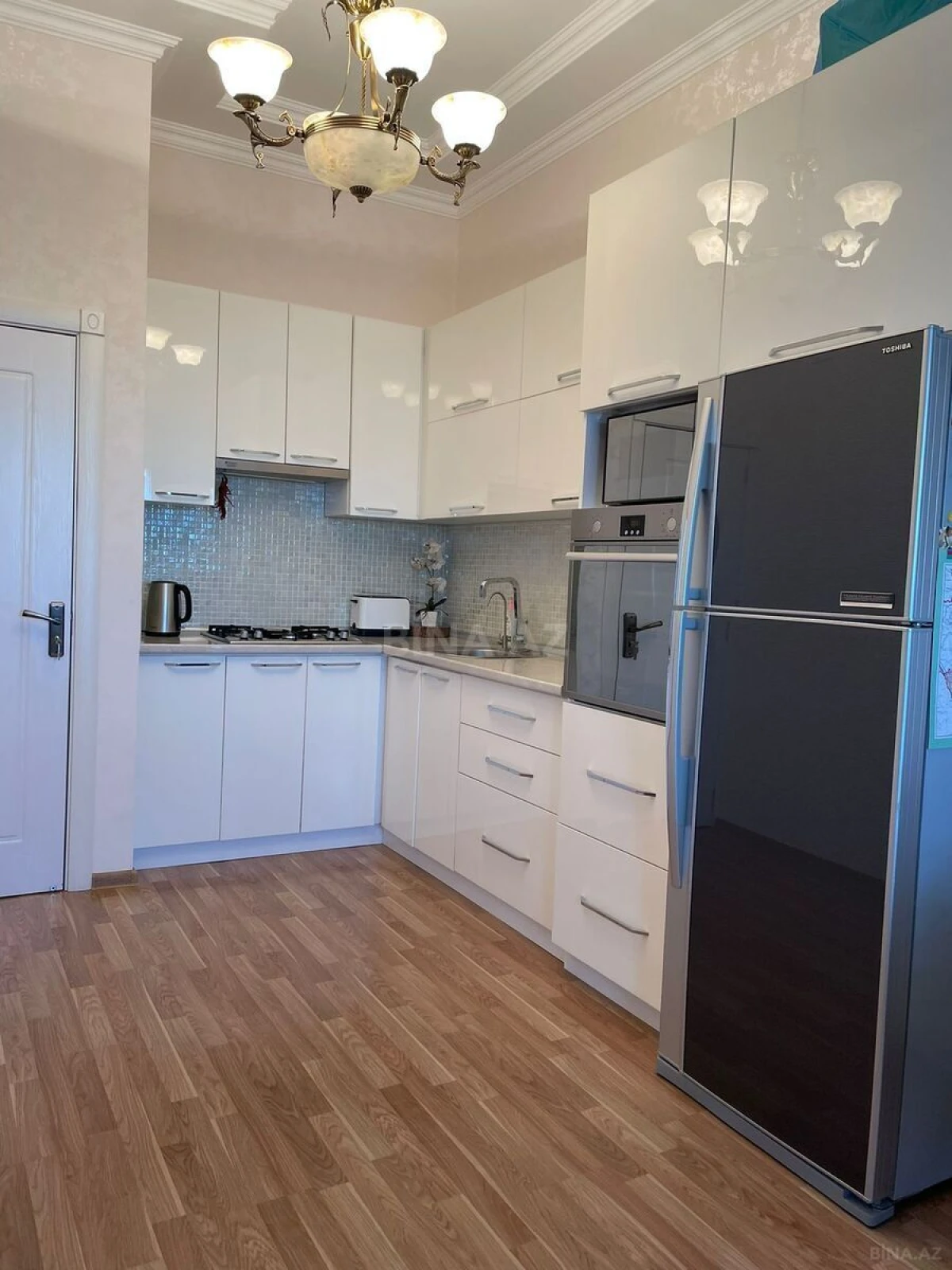 Satılır 2 otaqlı mənzil 70 m²