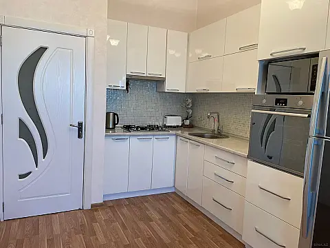 Satılır 2 otaqlı mənzil 70 m²