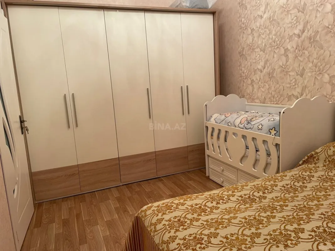 Satılır 2 otaqlı mənzil 70 m²