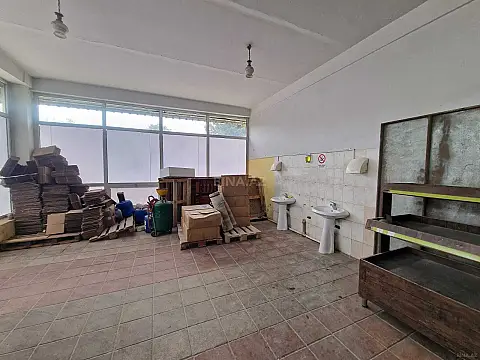 Kirayə verilir obyekt 1000 m²