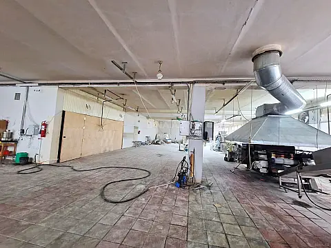 Kirayə verilir obyekt 1000 m²