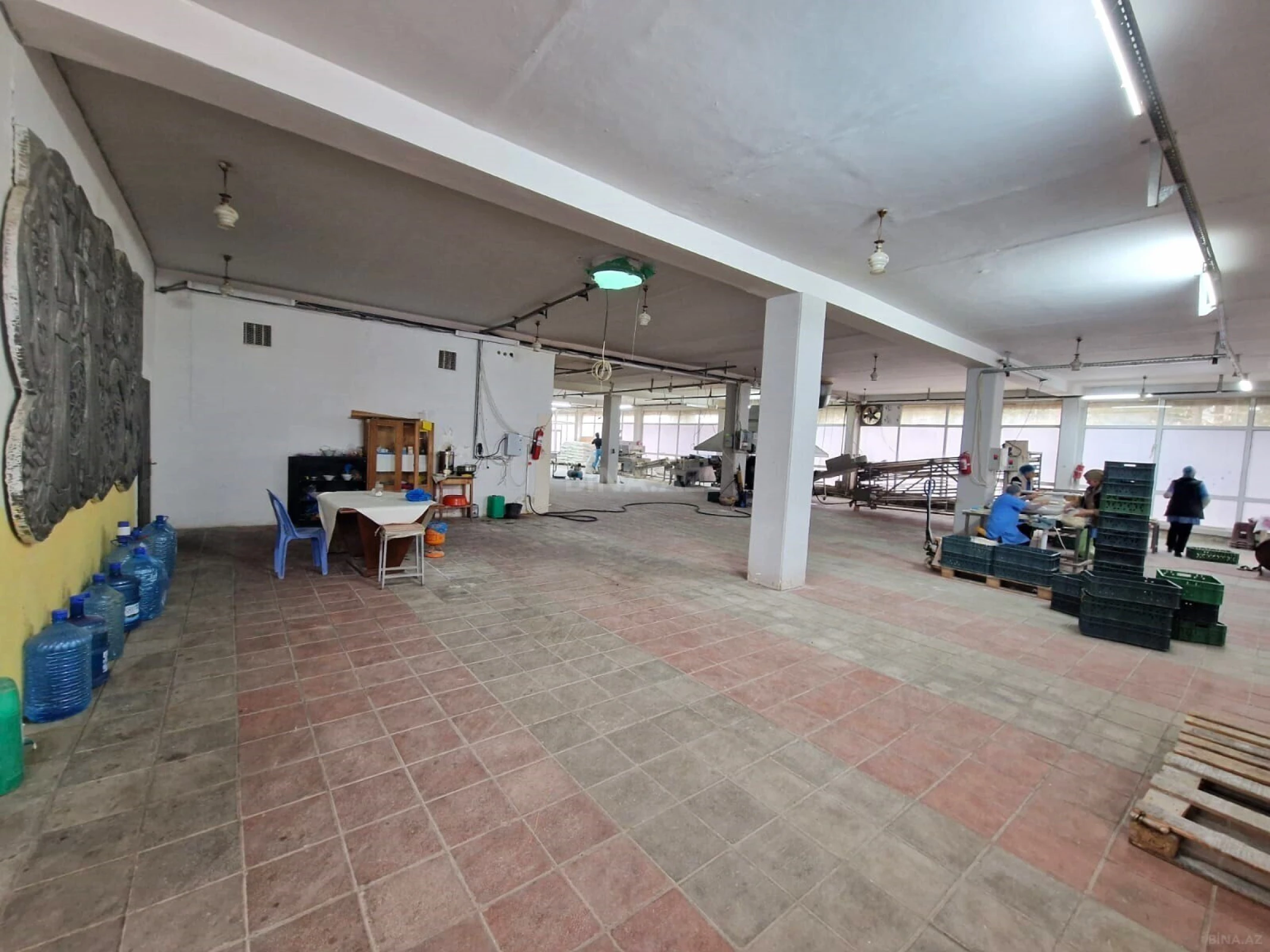 Kirayə verilir obyekt 1000 m²