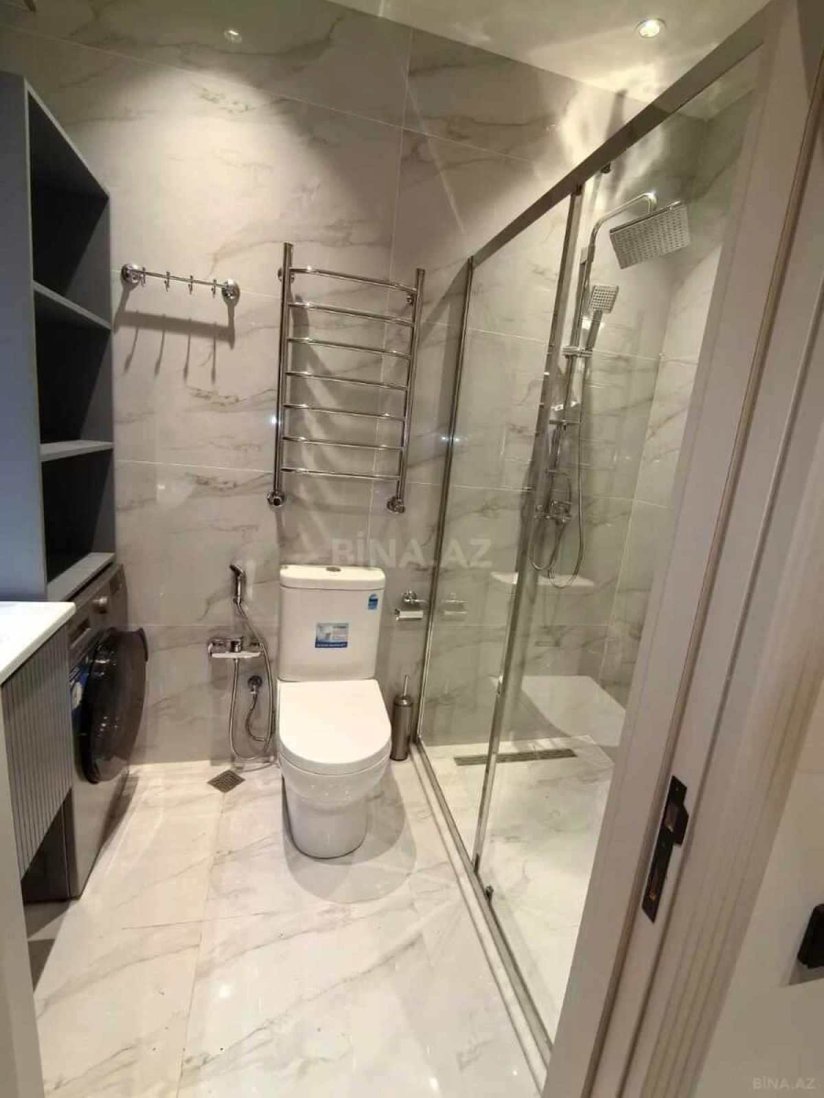 Kirayə verilir 2 otaqlı mənzil 75 m²