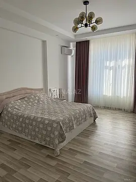 Kirayə verilir 3 otaqlı mənzil 150 m²