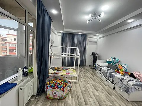 Kirayə verilir 3 otaqlı mənzil 150 m²