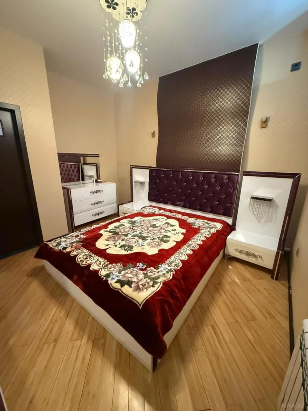 Kirayə verilir 2 otaqlı mənzil 70 m²