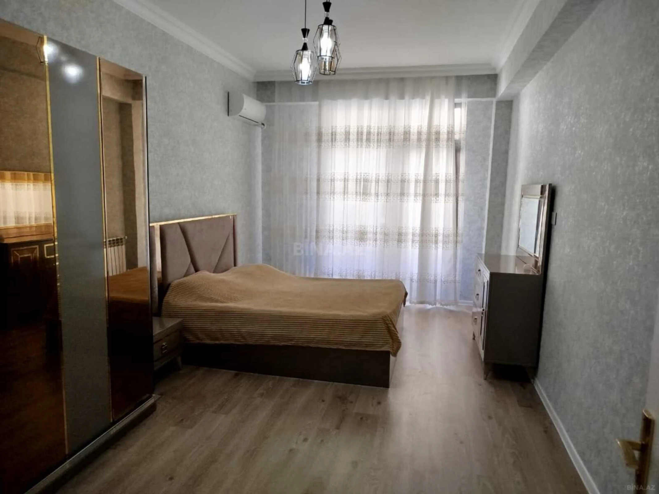 Kirayə verilir 2 otaqlı mənzil 80 m²