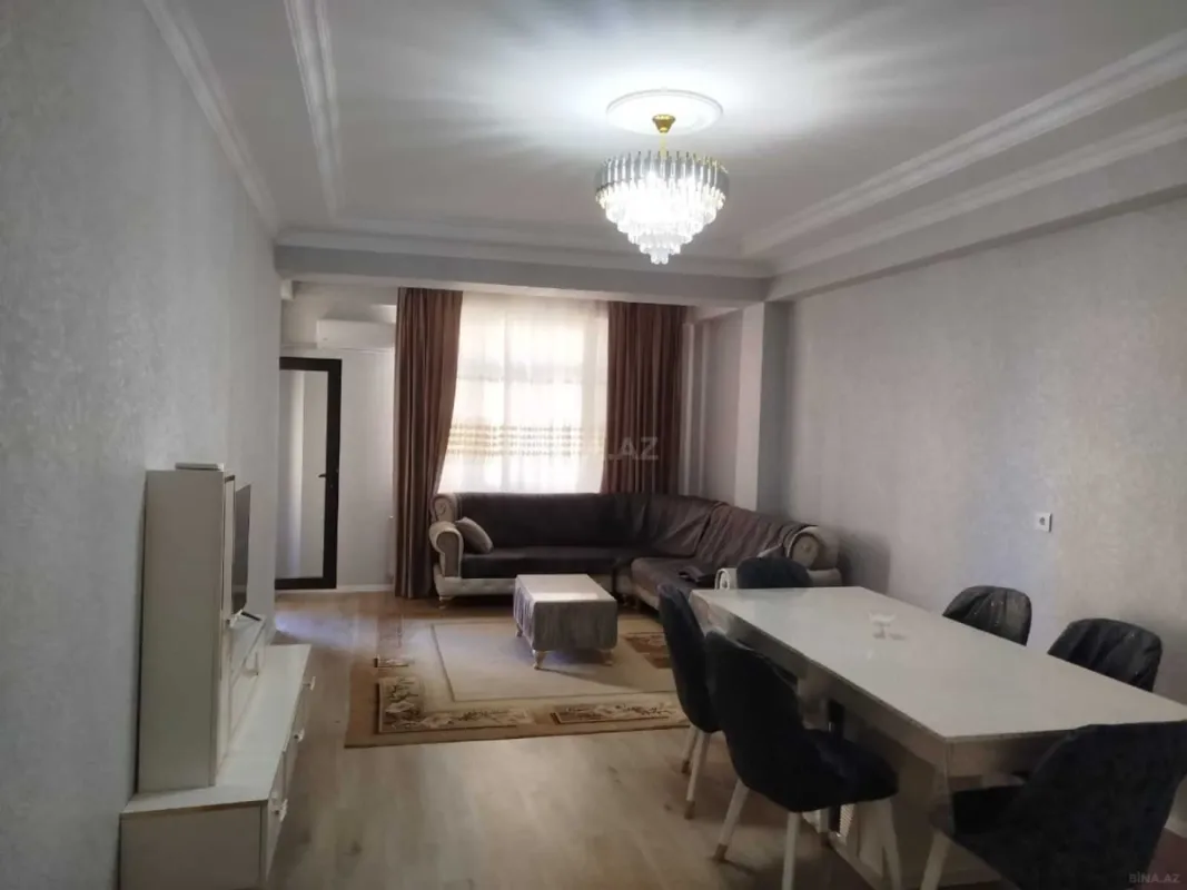 Kirayə verilir 2 otaqlı mənzil 80 m²
