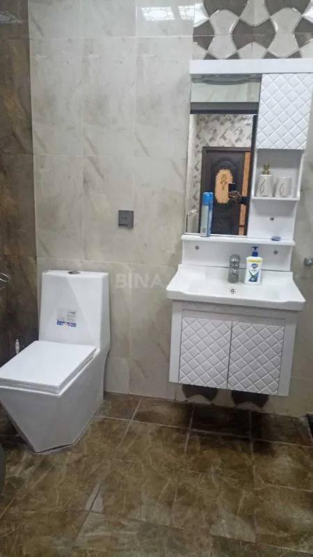 Kirayə verilir 2 otaqlı mənzil 125 m²