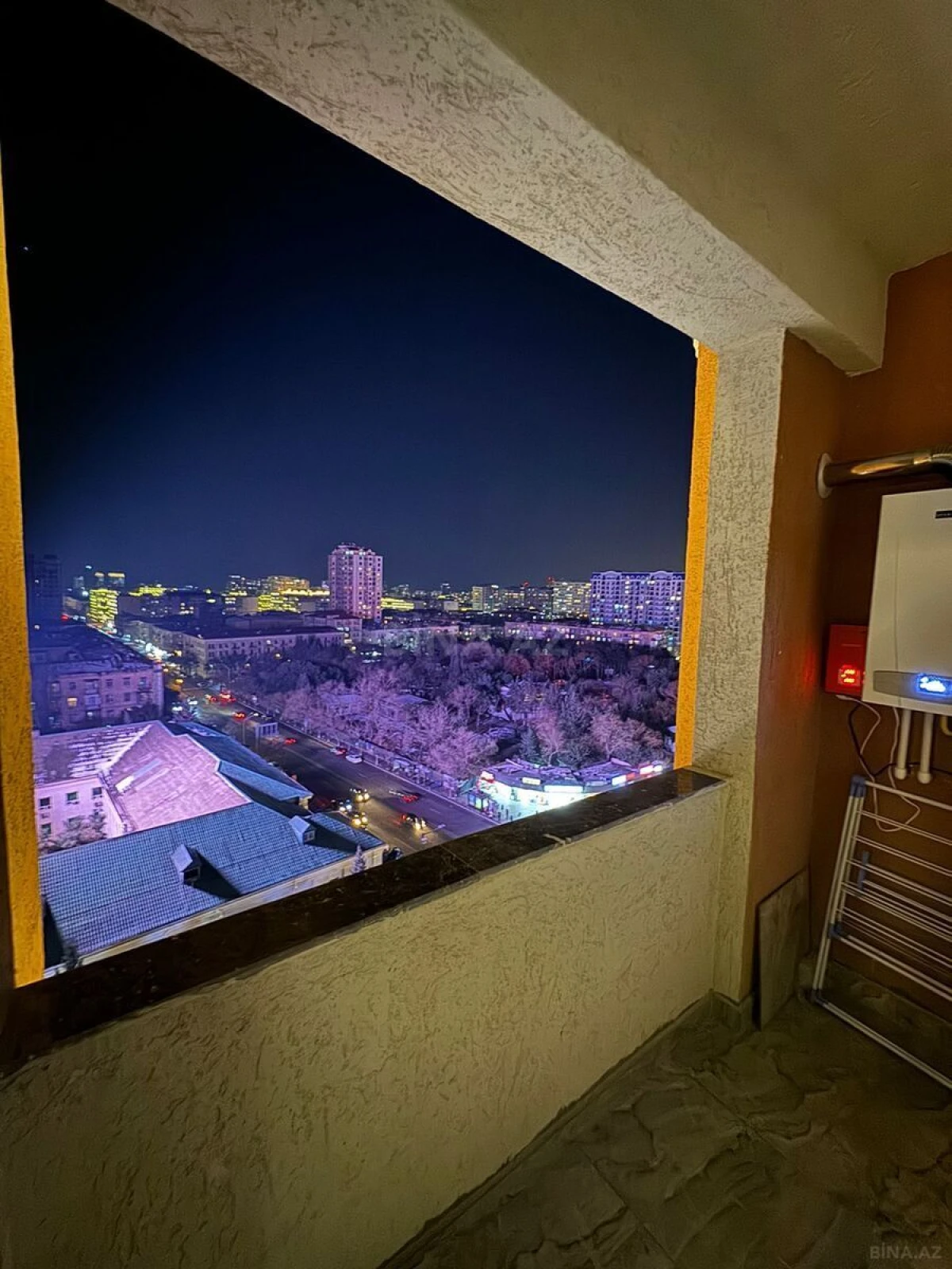 Kirayə verilir 2 otaqlı mənzil 80 m²