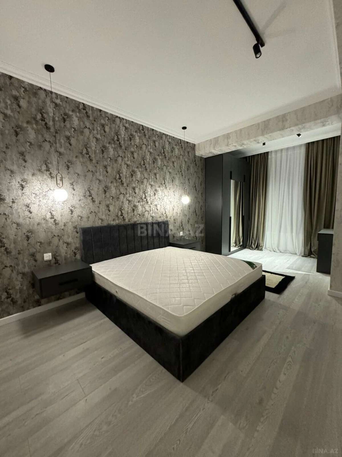 Kirayə verilir 2 otaqlı mənzil 80 m²