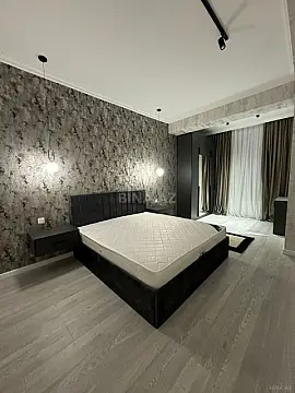 Kirayə verilir 2 otaqlı mənzil 80 m²