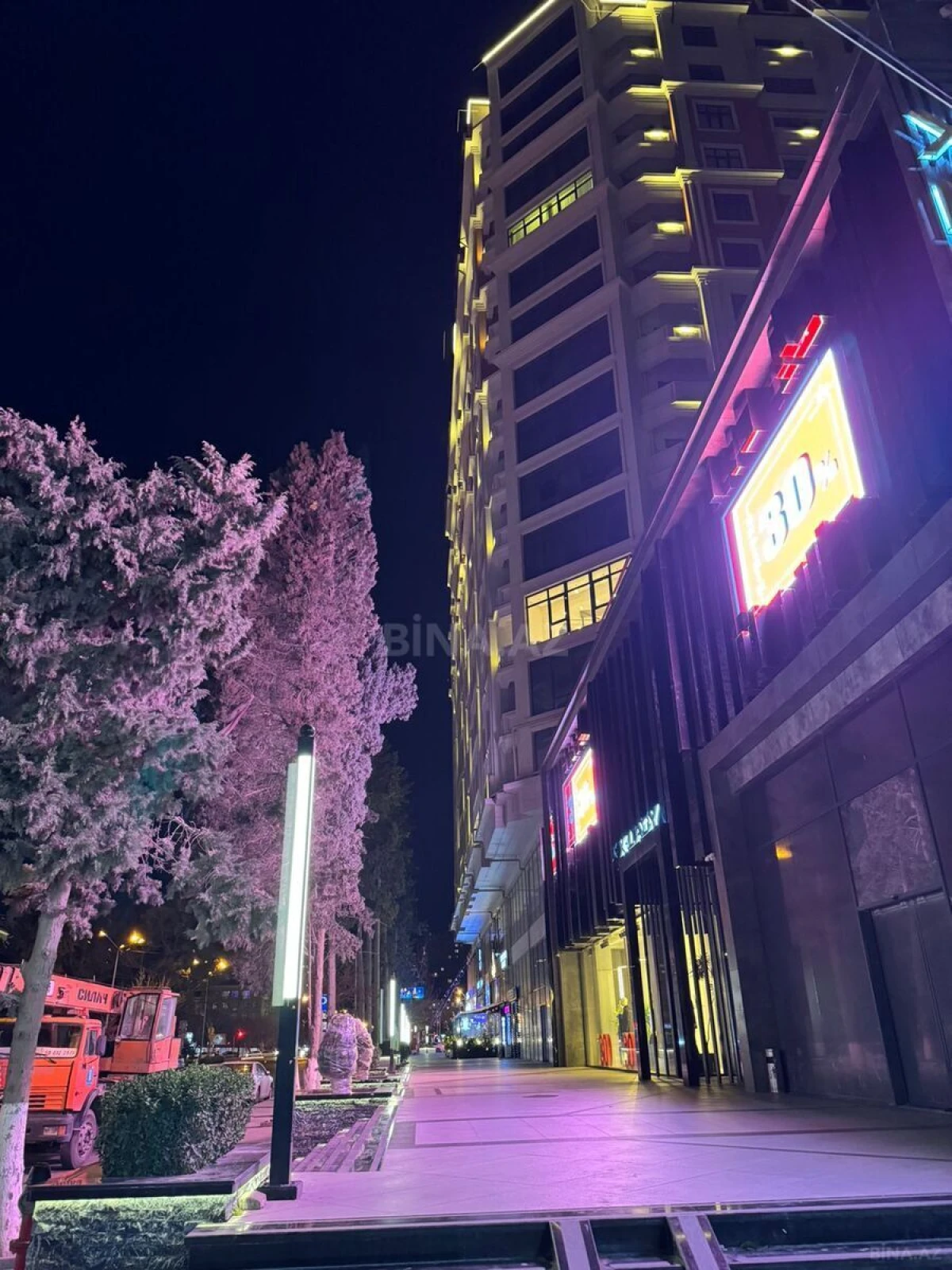 Kirayə verilir 2 otaqlı mənzil 80 m²