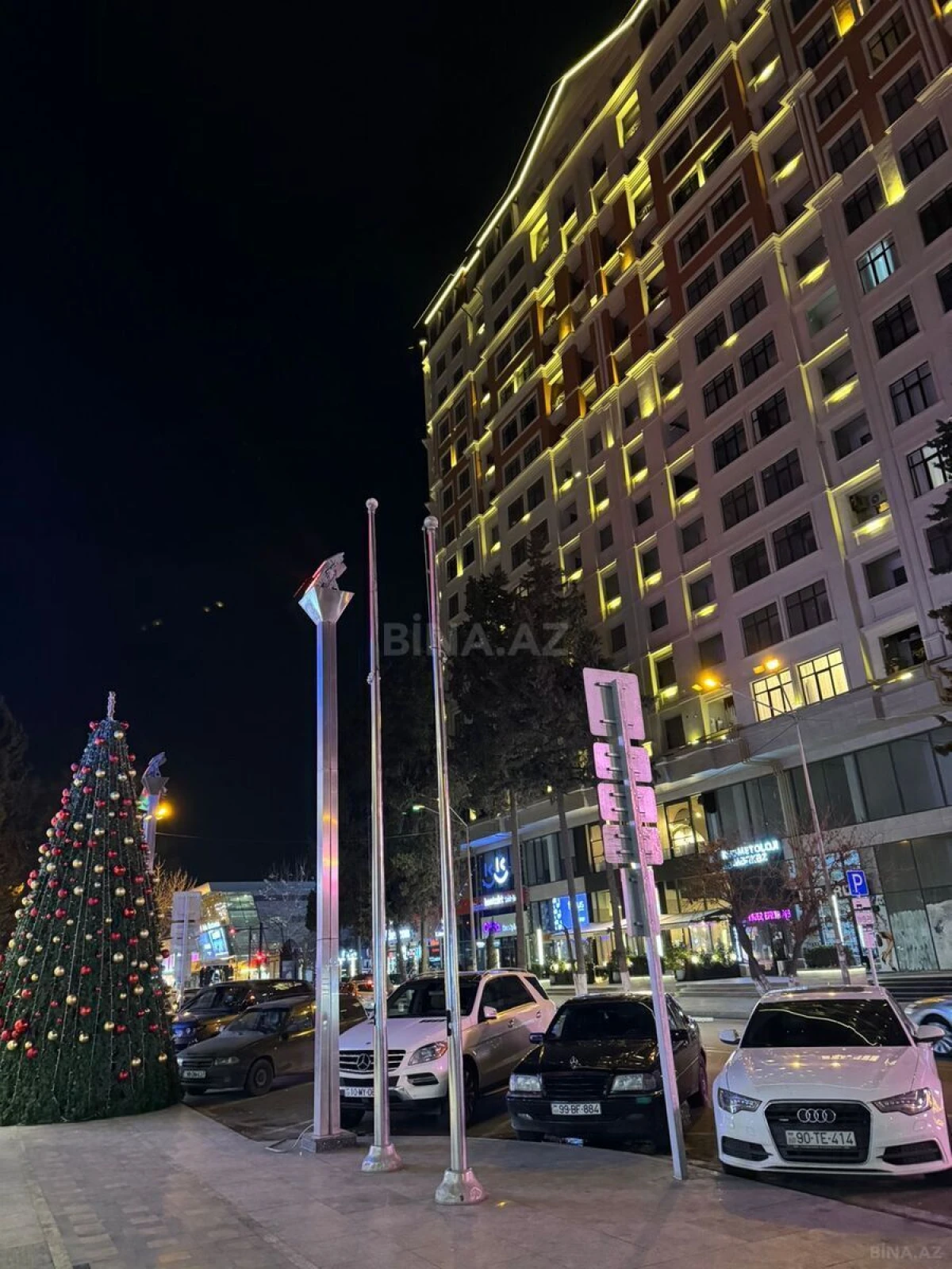 Kirayə verilir 2 otaqlı mənzil 80 m²