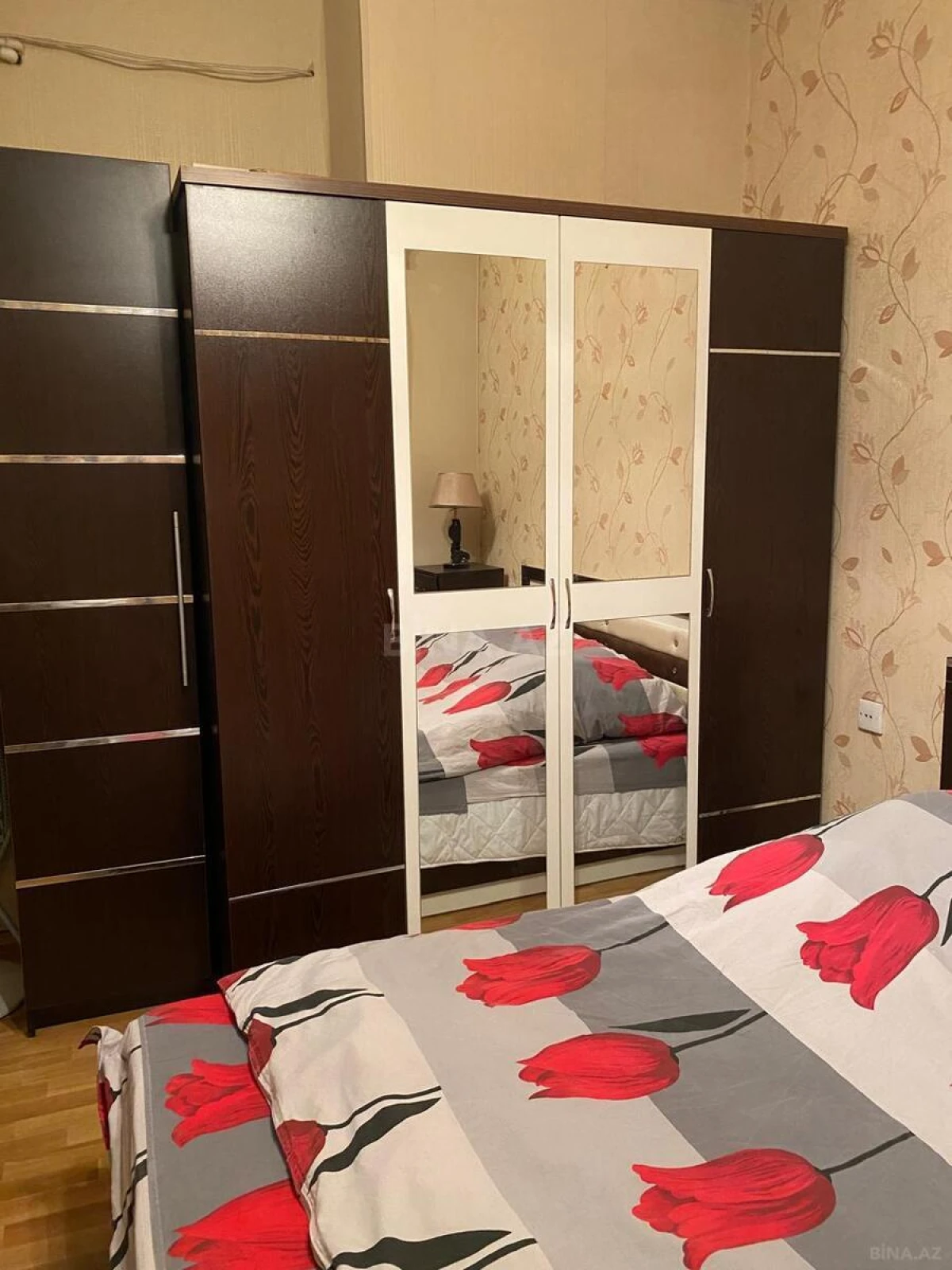 Satılır 2 otaqlı mənzil 55 m²