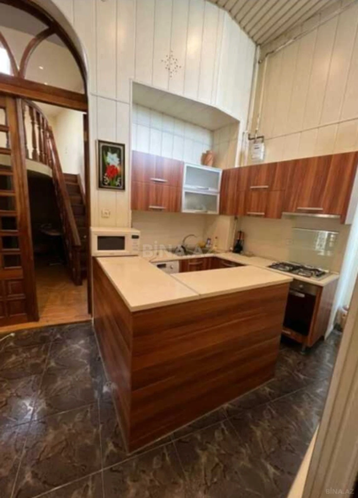 Kirayə verilir 2 otaqlı mənzil 120 m²