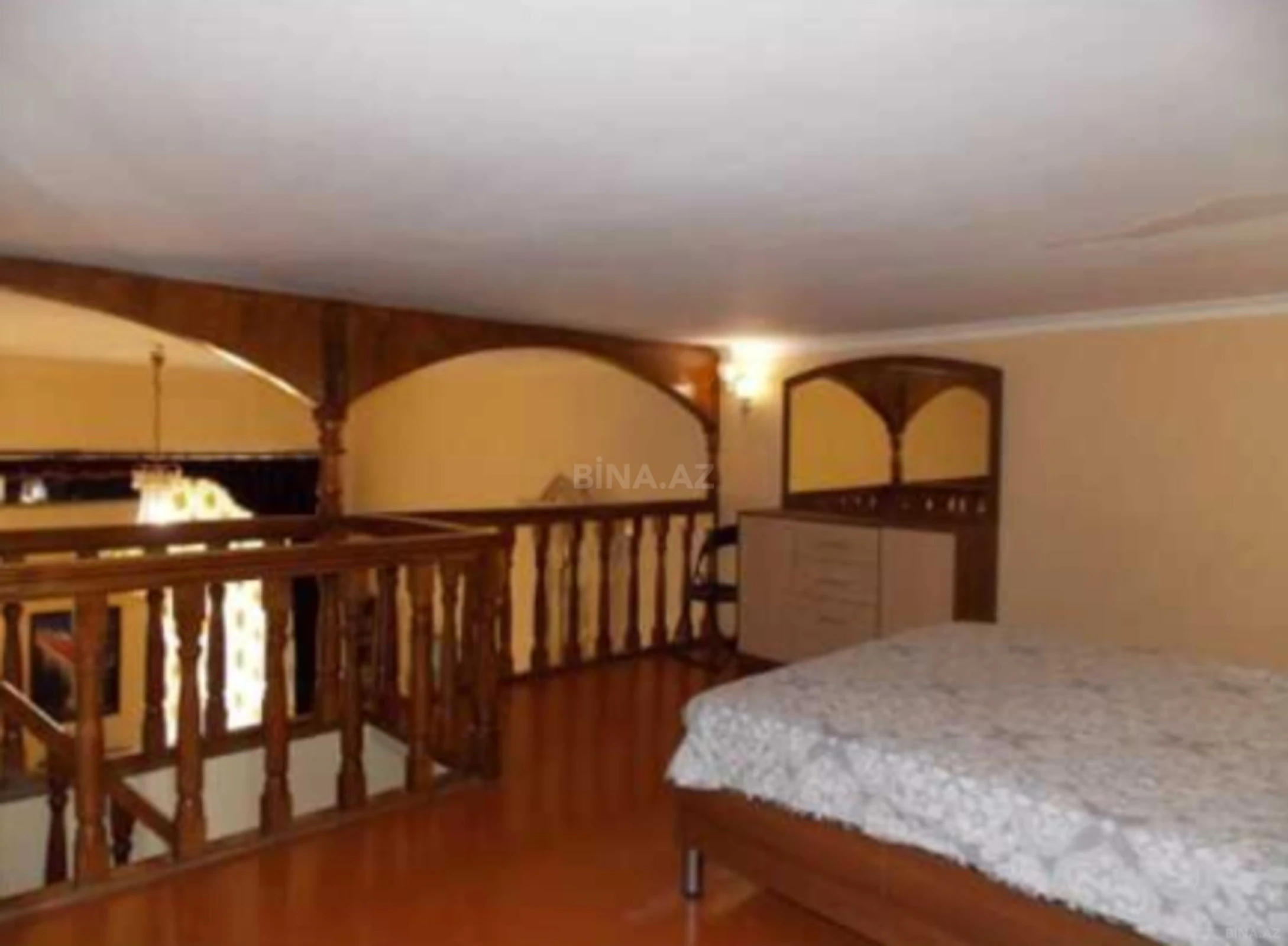 Kirayə verilir 2 otaqlı mənzil 120 m²