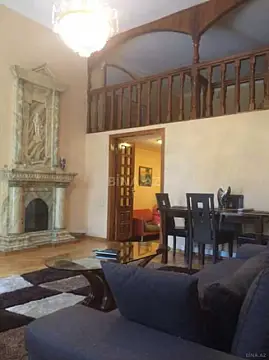 Kirayə verilir 2 otaqlı mənzil 120 m²