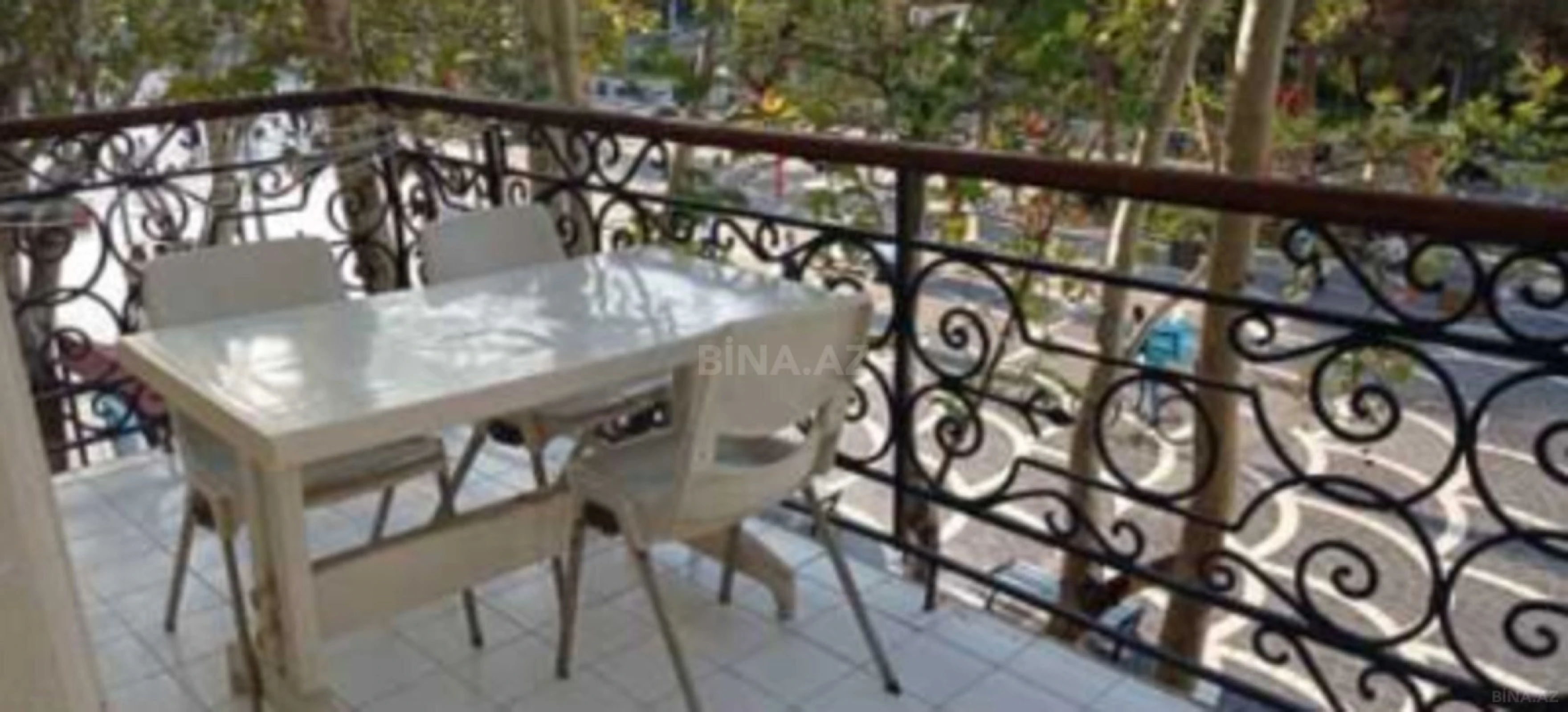 Kirayə verilir 2 otaqlı mənzil 120 m²