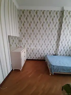 Kirayə verilir 3 otaqlı mənzil 125 m²