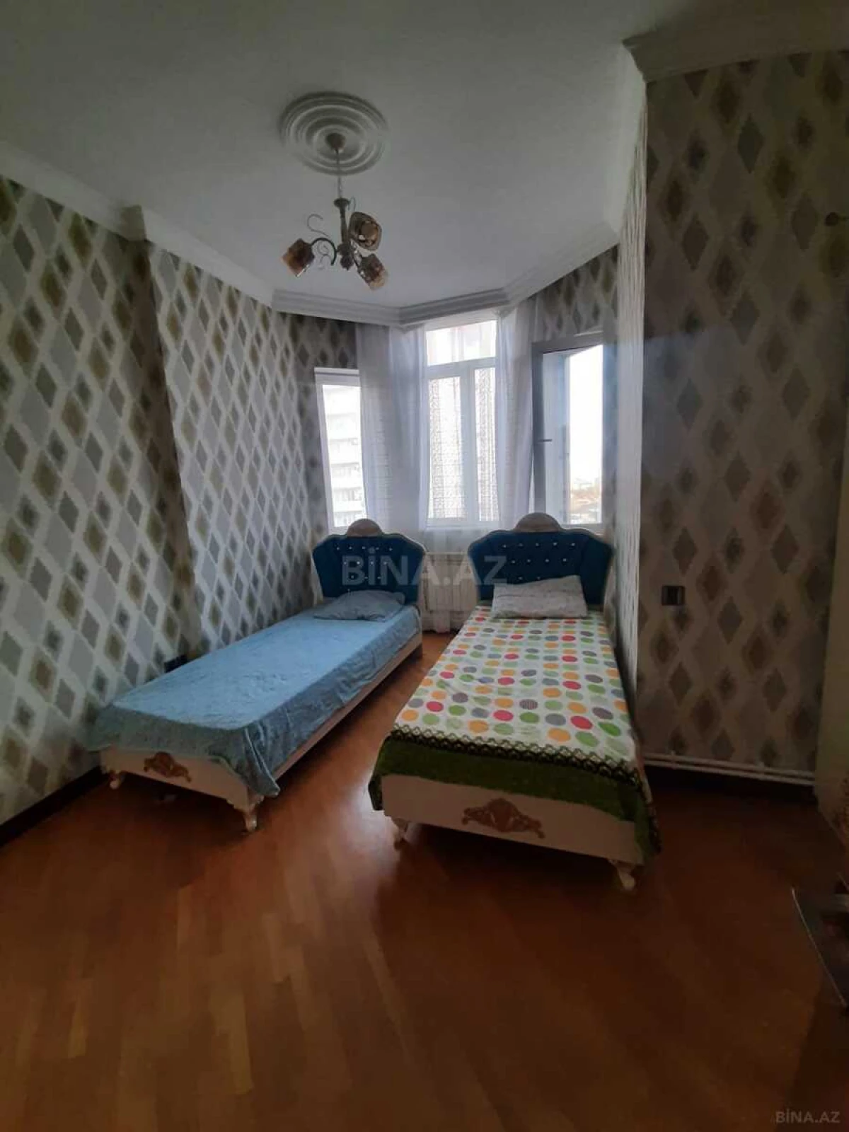 Kirayə verilir 3 otaqlı mənzil 125 m²